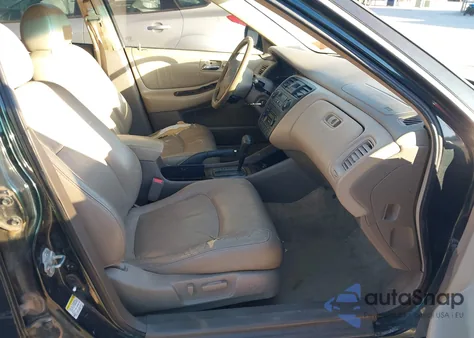 2001 Honda Accord 3.0 Ex from USA, damaged, VIN 1HGCG16511A026654